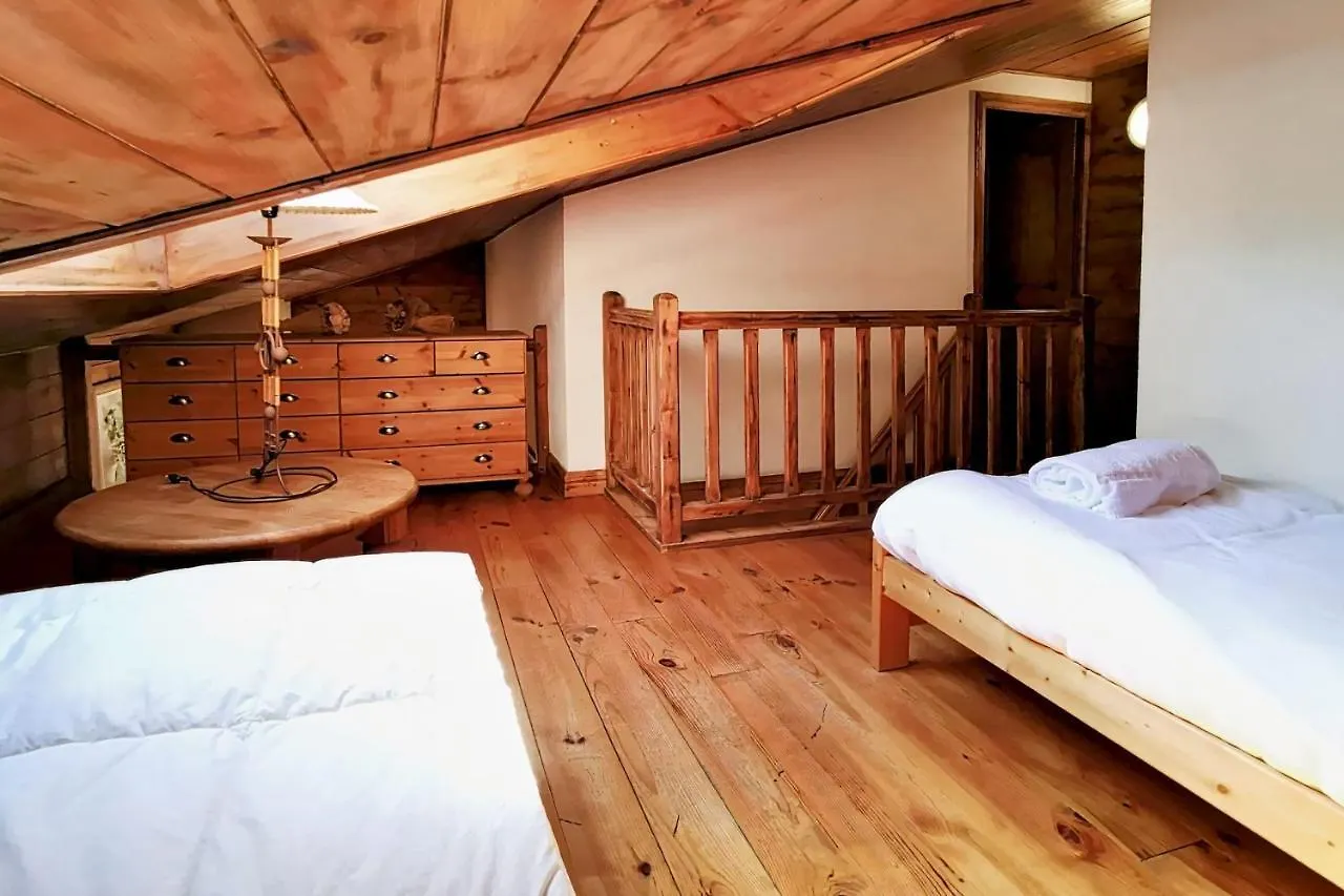 Mont Blanc View Apt In The Heart Of Chamonix