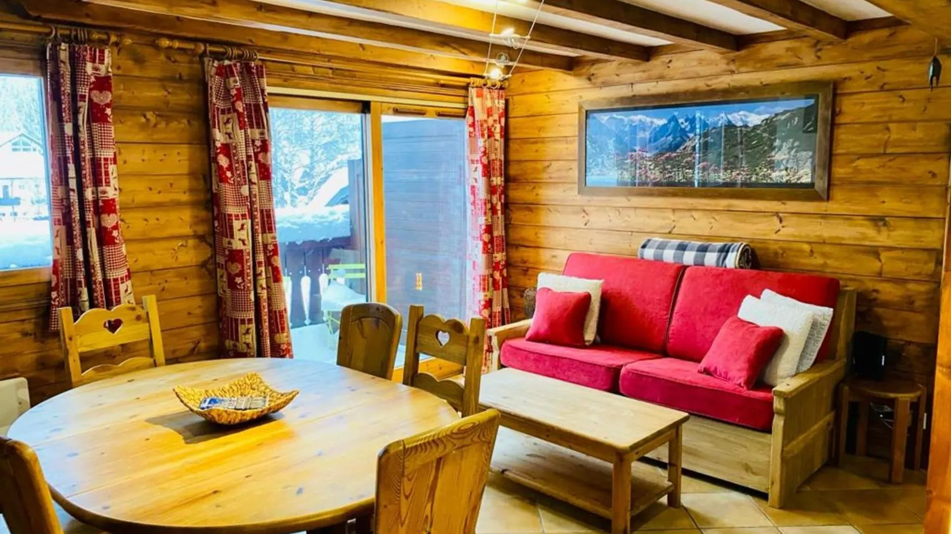Mont Blanc View Apt In The Heart Of Chamonix
